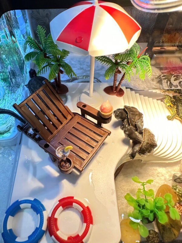 Mini Pool & Lounge Ornament Set - Image 8